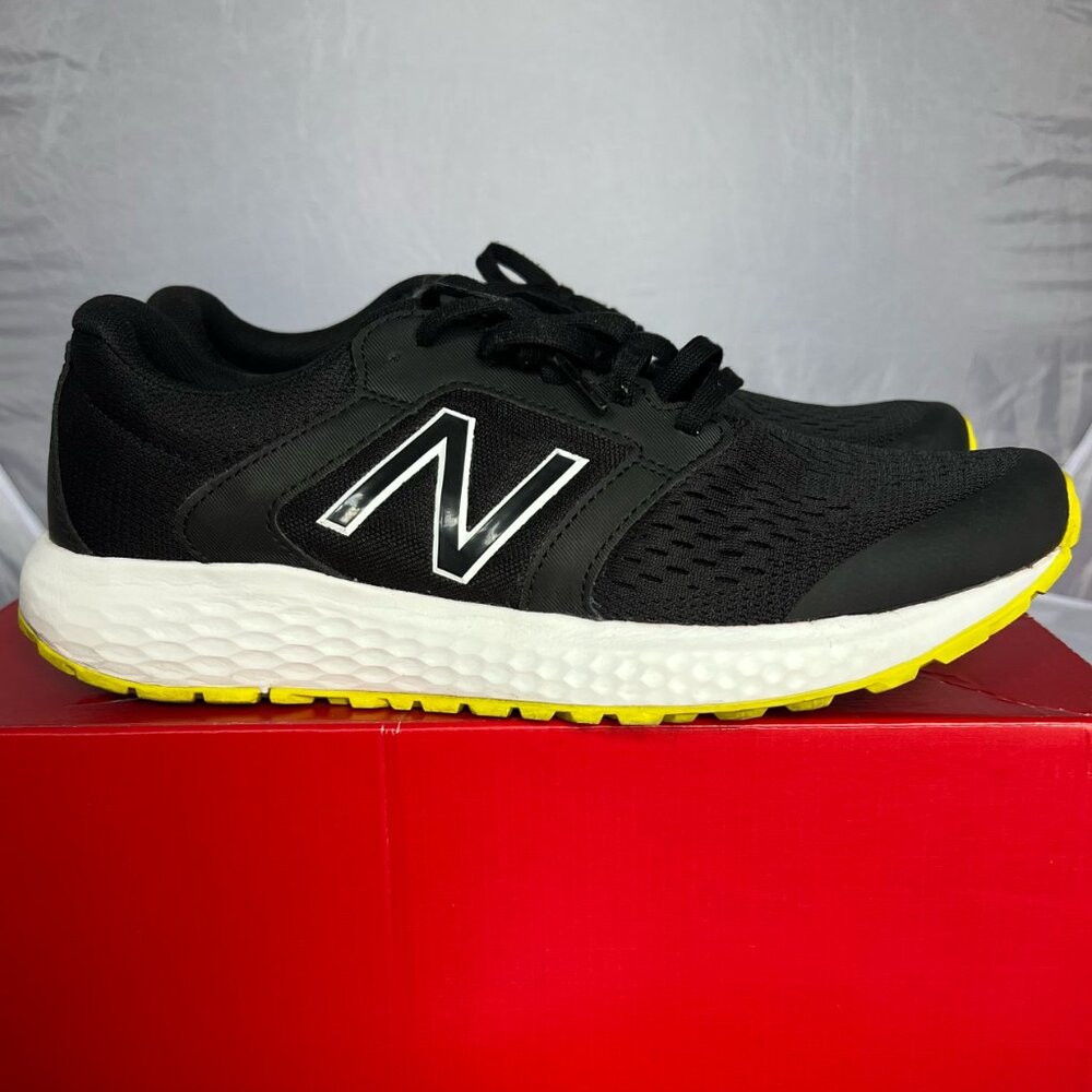 New Balance Black Comfort Ride 520 V5 Running Shoes - Men's Size 9.5D - WITH BOX